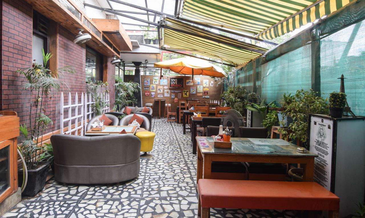 ורנאסי Hotel Varuna מראה חיצוני תמונה